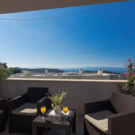 Deluxe Beni Makarska, 4 Person Sea View * Makarska