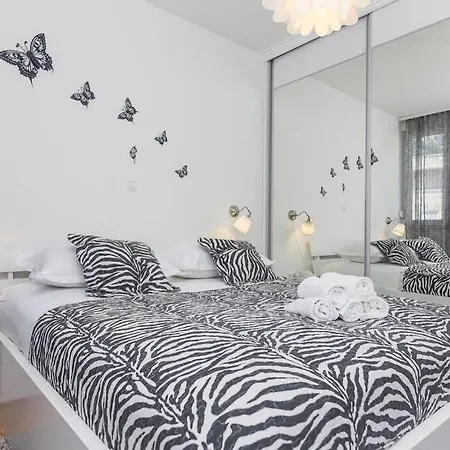 Deluxe Beni Makarska, 4 Person Sea View Makarska