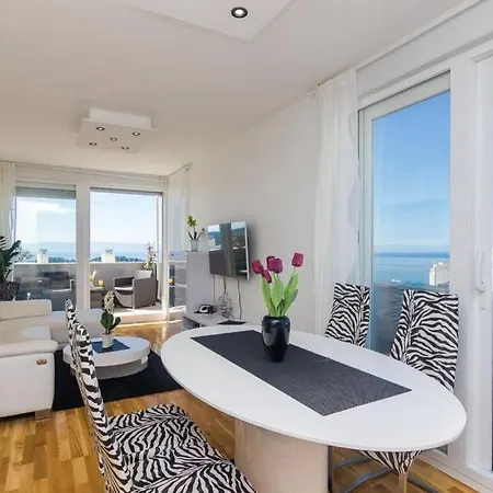 Deluxe Beni Makarska, 4 Person Sea View *