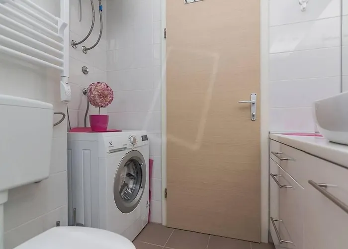 Deluxe Beni Makarska, 4 Person Sea View *