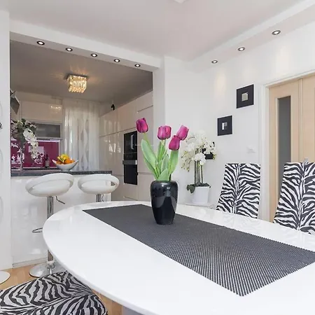 Deluxe Beni Makarska, 4 Person Sea View アパート