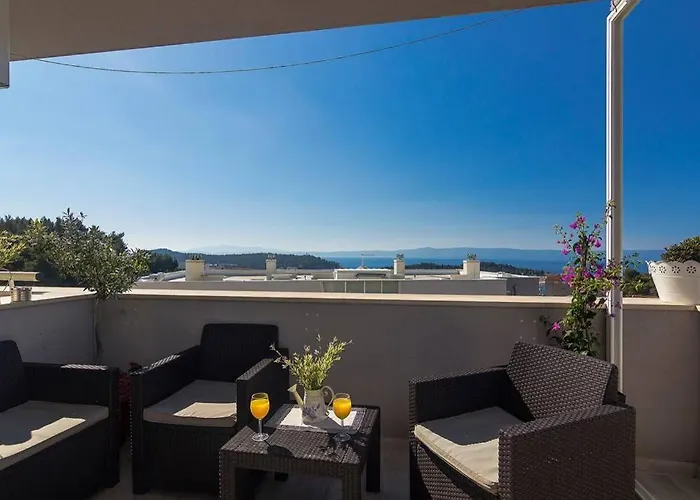 Deluxe Beni Makarska, 4 Person Sea View * Makarska